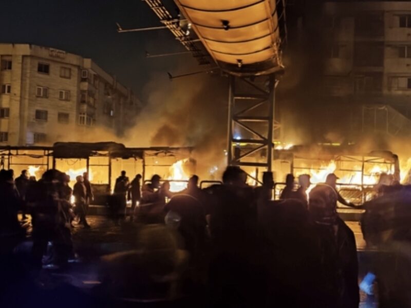 شهادت ۲ نفر در کرمانشاه/ در مشهد ۵ نفر